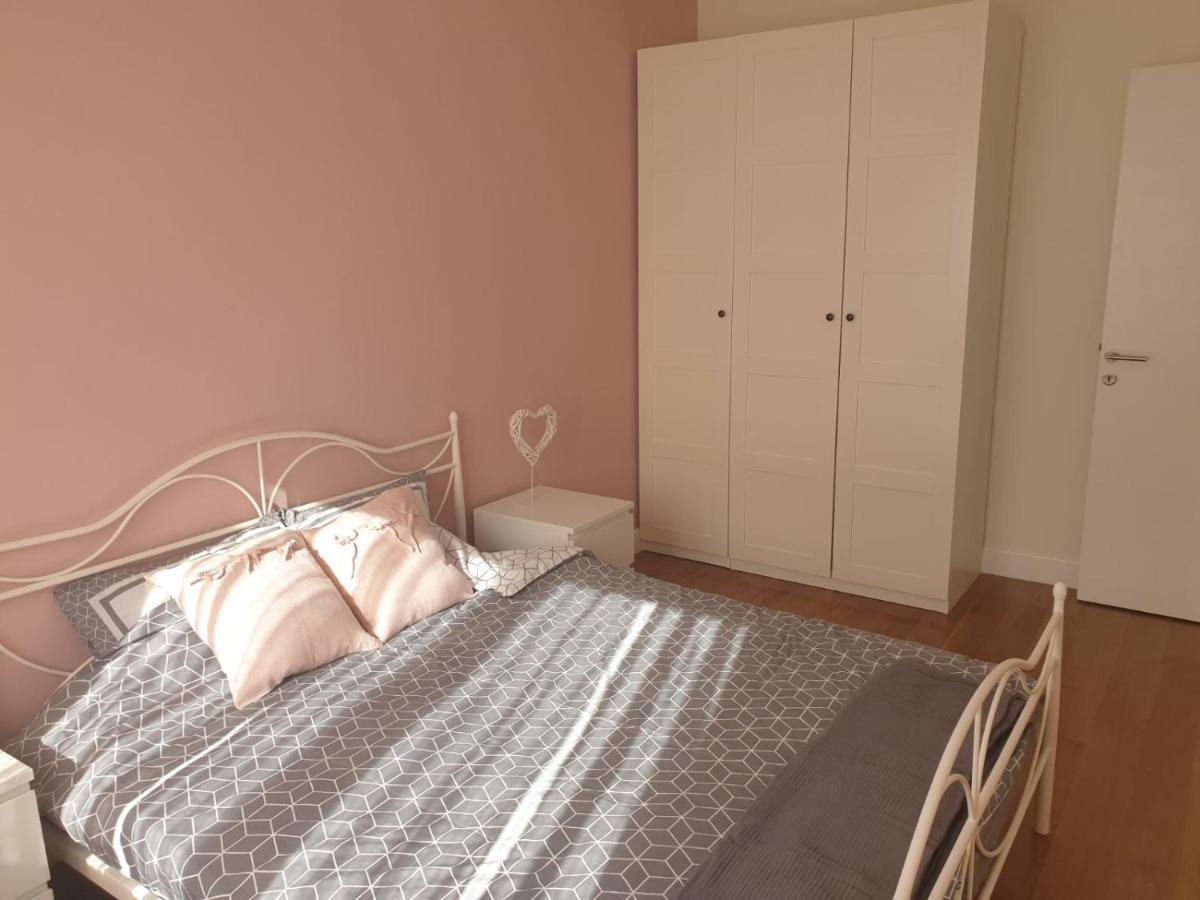 Apartment Mona Belgrád Kültér fotó